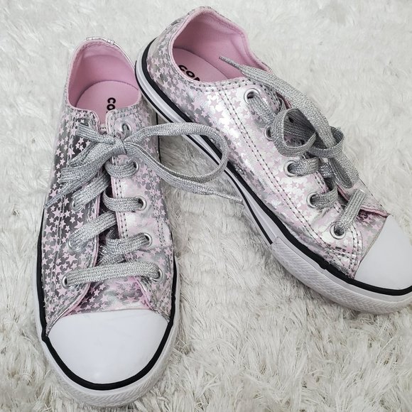 Converse Shoes Converse Girls Sneakers Size 3 Poshmark